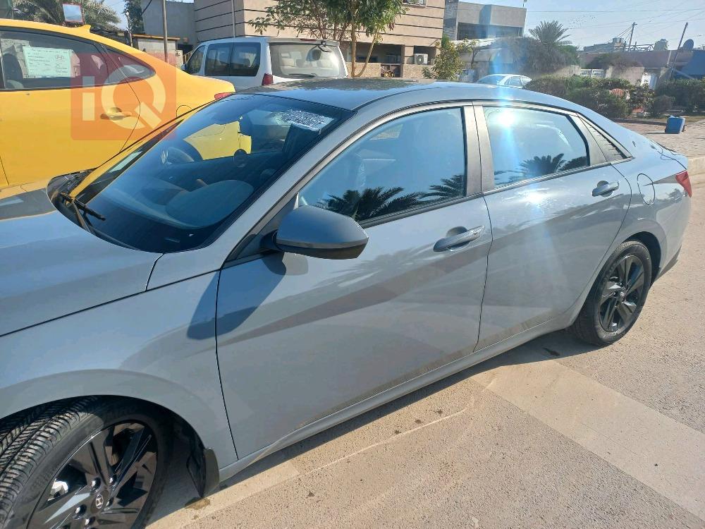 هیوندای ئەلەنترا